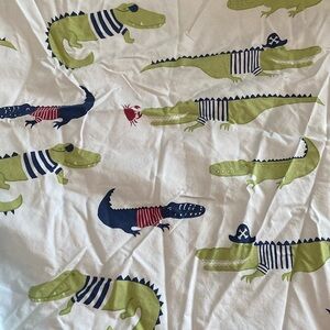 Pottery barn set of twin sheets